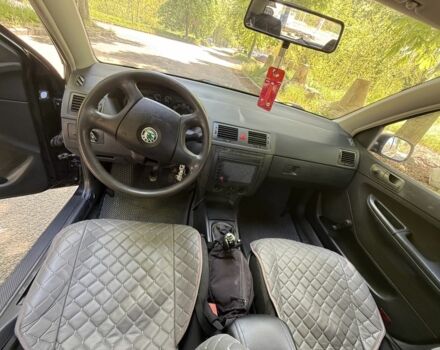 Черный Шкода Фабия, объемом двигателя 1.2 л и пробегом 250 тыс. км за 2999 $, фото 6 на Automoto.ua