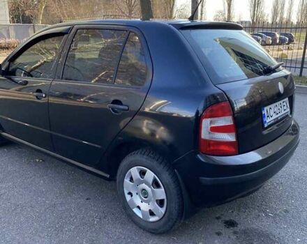 Черный Шкода Фабия, объемом двигателя 1.2 л и пробегом 340 тыс. км за 3150 $, фото 2 на Automoto.ua