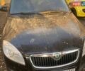 Черный Шкода Фабия, объемом двигателя 1.2 л и пробегом 220 тыс. км за 4500 $, фото 1 на Automoto.ua