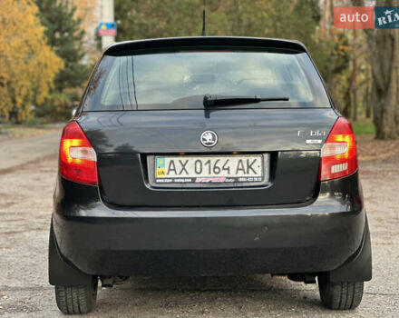 Черный Шкода Фабия, объемом двигателя 1.39 л и пробегом 153 тыс. км за 4250 $, фото 12 на Automoto.ua