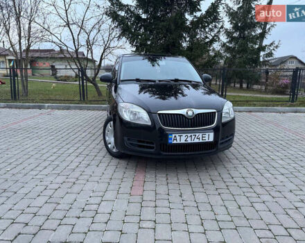 Черный Шкода Фабия, объемом двигателя 1.2 л и пробегом 215 тыс. км за 3950 $, фото 1 на Automoto.ua