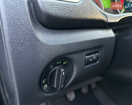 Черный Шкода Фабия, объемом двигателя 1.39 л и пробегом 153 тыс. км за 4250 $, фото 42 на Automoto.ua