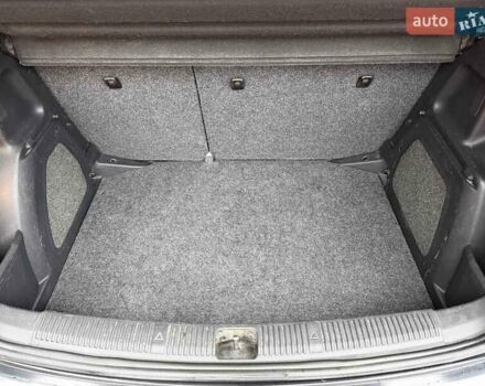 Черный Шкода Фабия, объемом двигателя 1.39 л и пробегом 209 тыс. км за 4800 $, фото 5 на Automoto.ua