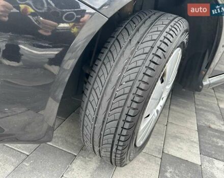 Черный Шкода Фабия, объемом двигателя 1.39 л и пробегом 150 тыс. км за 4800 $, фото 2 на Automoto.ua