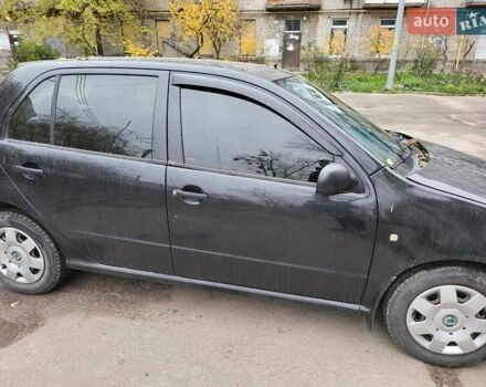 Черный Шкода Фабия, объемом двигателя 1.2 л и пробегом 341 тыс. км за 3000 $, фото 8 на Automoto.ua
