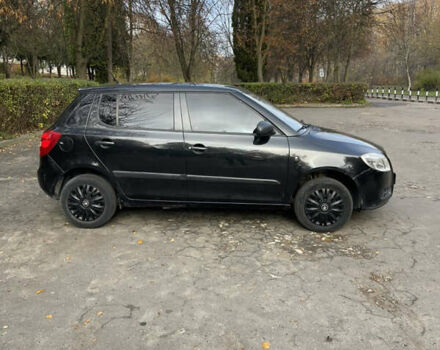 Черный Шкода Фабия, объемом двигателя 0 л и пробегом 121 тыс. км за 4100 $, фото 4 на Automoto.ua