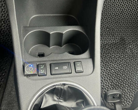 Черный Шкода Фабия, объемом двигателя 1.39 л и пробегом 171 тыс. км за 4700 $, фото 18 на Automoto.ua