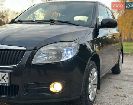 Черный Шкода Фабия, объемом двигателя 1.39 л и пробегом 153 тыс. км за 4250 $, фото 23 на Automoto.ua