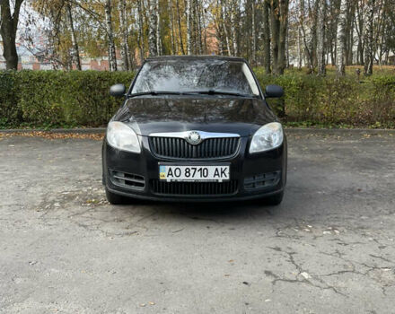 Черный Шкода Фабия, объемом двигателя 0 л и пробегом 121 тыс. км за 4100 $, фото 2 на Automoto.ua