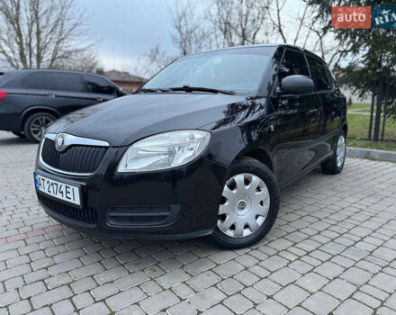 Черный Шкода Фабия, объемом двигателя 1.2 л и пробегом 215 тыс. км за 3950 $, фото 4 на Automoto.ua