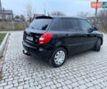 Черный Шкода Фабия, объемом двигателя 1.2 л и пробегом 215 тыс. км за 3950 $, фото 2 на Automoto.ua