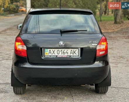 Черный Шкода Фабия, объемом двигателя 1.39 л и пробегом 153 тыс. км за 4250 $, фото 13 на Automoto.ua