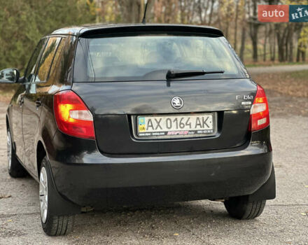 Черный Шкода Фабия, объемом двигателя 1.39 л и пробегом 153 тыс. км за 4250 $, фото 9 на Automoto.ua