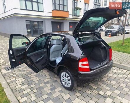Чорний Шкода Фабія, об'ємом двигуна 1.4 л та пробігом 137 тис. км за 4750 $, фото 28 на Automoto.ua
