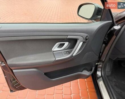 Черный Шкода Фабия, объемом двигателя 1.39 л и пробегом 209 тыс. км за 4800 $, фото 8 на Automoto.ua