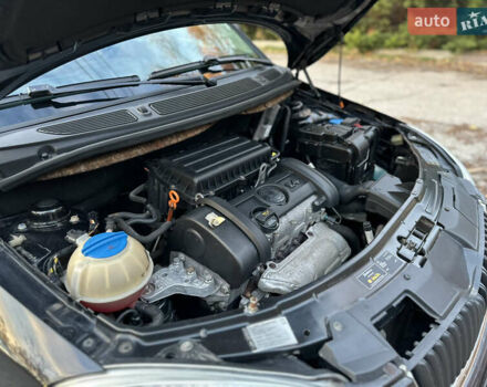 Черный Шкода Фабия, объемом двигателя 1.39 л и пробегом 153 тыс. км за 4250 $, фото 50 на Automoto.ua