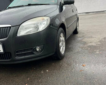 Черный Шкода Фабия, объемом двигателя 1.6 л и пробегом 310 тыс. км за 3900 $, фото 20 на Automoto.ua