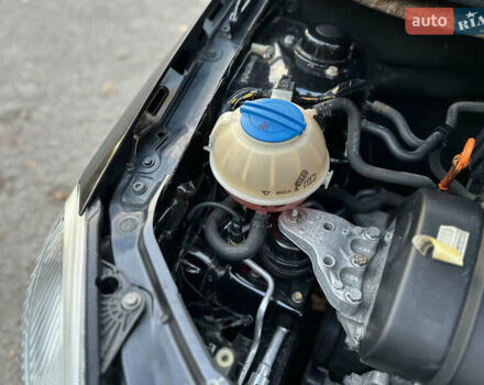 Черный Шкода Фабия, объемом двигателя 1.39 л и пробегом 153 тыс. км за 4250 $, фото 52 на Automoto.ua