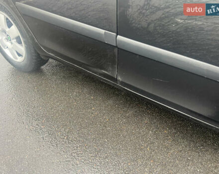 Черный Шкода Фабия, объемом двигателя 1.39 л и пробегом 171 тыс. км за 4700 $, фото 9 на Automoto.ua