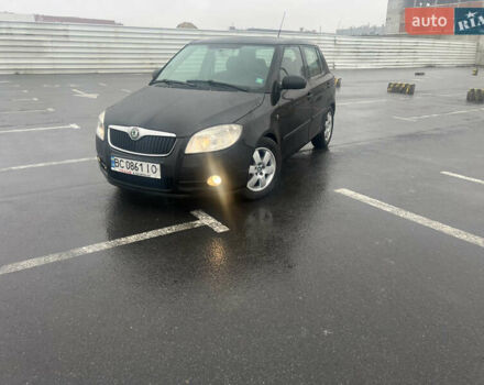 Черный Шкода Фабия, объемом двигателя 1.39 л и пробегом 171 тыс. км за 4700 $, фото 2 на Automoto.ua