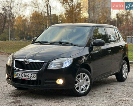 Черный Шкода Фабия, объемом двигателя 1.39 л и пробегом 153 тыс. км за 4250 $, фото 10 на Automoto.ua