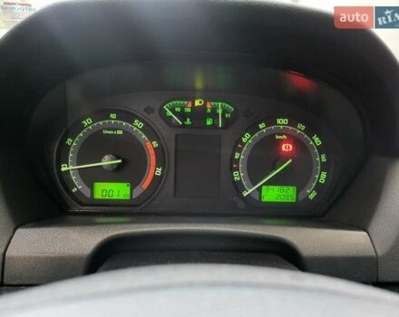 Черный Шкода Фабия, объемом двигателя 1.2 л и пробегом 341 тыс. км за 3000 $, фото 7 на Automoto.ua