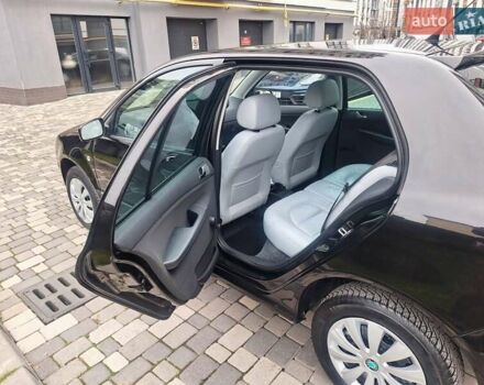 Чорний Шкода Фабія, об'ємом двигуна 1.4 л та пробігом 137 тис. км за 4750 $, фото 51 на Automoto.ua