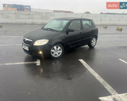 Черный Шкода Фабия, объемом двигателя 1.39 л и пробегом 171 тыс. км за 4700 $, фото 4 на Automoto.ua