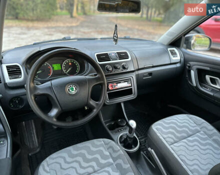 Черный Шкода Фабия, объемом двигателя 1.39 л и пробегом 153 тыс. км за 4250 $, фото 34 на Automoto.ua