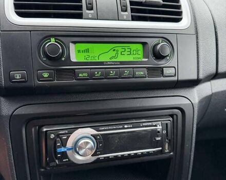 Черный Шкода Фабия, объемом двигателя 1.39 л и пробегом 209 тыс. км за 4800 $, фото 13 на Automoto.ua