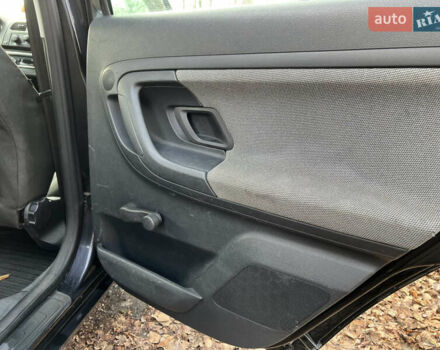 Черный Шкода Фабия, объемом двигателя 1.2 л и пробегом 272 тыс. км за 4200 $, фото 21 на Automoto.ua