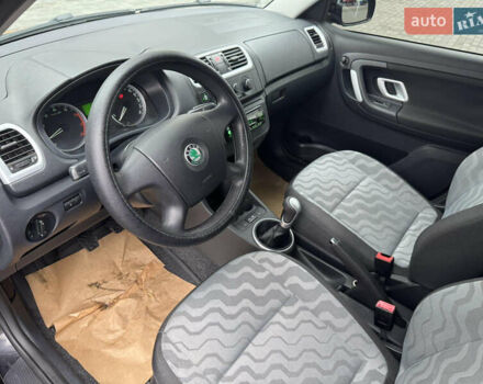 Черный Шкода Фабия, объемом двигателя 1.39 л и пробегом 167 тыс. км за 6450 $, фото 14 на Automoto.ua