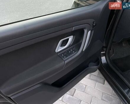 Черный Шкода Фабия, объемом двигателя 1.6 л и пробегом 190 тыс. км за 6400 $, фото 12 на Automoto.ua