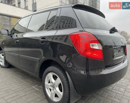 Черный Шкода Фабия, объемом двигателя 1.39 л и пробегом 167 тыс. км за 6450 $, фото 8 на Automoto.ua