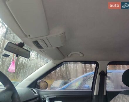 Черный Шкода Фабия, объемом двигателя 1.39 л и пробегом 228 тыс. км за 4000 $, фото 3 на Automoto.ua