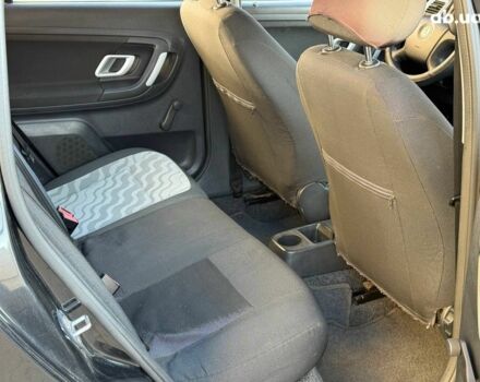 Чорний Шкода Фабія, об'ємом двигуна 1.4 л та пробігом 203 тис. км за 4940 $, фото 13 на Automoto.ua