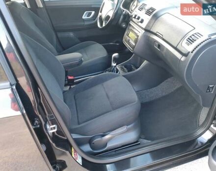 Черный Шкода Фабия, объемом двигателя 1.4 л и пробегом 135 тыс. км за 5500 $, фото 18 на Automoto.ua