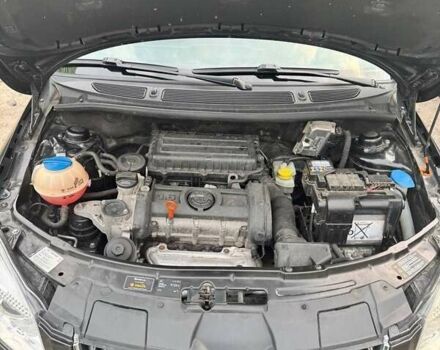 Черный Шкода Фабия, объемом двигателя 1.6 л и пробегом 114 тыс. км за 6100 $, фото 8 на Automoto.ua