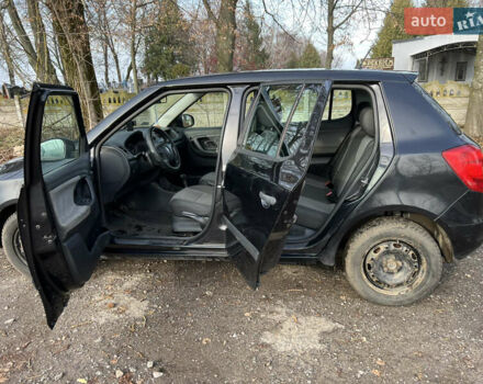 Черный Шкода Фабия, объемом двигателя 1.2 л и пробегом 272 тыс. км за 4200 $, фото 10 на Automoto.ua