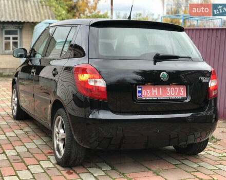 Чорний Шкода Фабія, об'ємом двигуна 1.4 л та пробігом 204 тис. км за 5900 $, фото 5 на Automoto.ua
