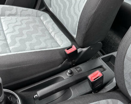 Чорний Шкода Фабія, об'ємом двигуна 1.4 л та пробігом 191 тис. км за 5350 $, фото 40 на Automoto.ua