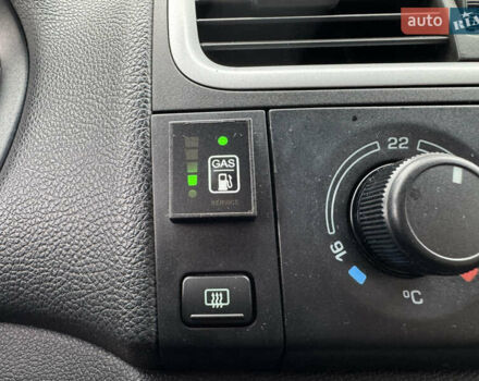 Черный Шкода Фабия, объемом двигателя 1.39 л и пробегом 167 тыс. км за 6450 $, фото 13 на Automoto.ua