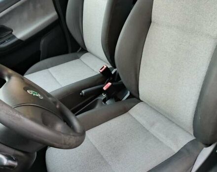 Чорний Шкода Фабія, об'ємом двигуна 1.2 л та пробігом 224 тис. км за 4700 $, фото 8 на Automoto.ua