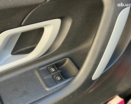 Чорний Шкода Фабія, об'ємом двигуна 1.4 л та пробігом 203 тис. км за 4940 $, фото 9 на Automoto.ua