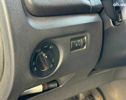 Чорний Шкода Фабія, об'ємом двигуна 1.4 л та пробігом 203 тис. км за 4940 $, фото 10 на Automoto.ua