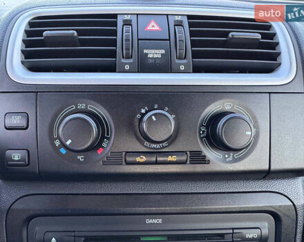 Чорний Шкода Фабія, об'ємом двигуна 1.4 л та пробігом 204 тис. км за 5900 $, фото 14 на Automoto.ua