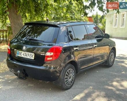 Черный Шкода Фабия, объемом двигателя 1.4 л и пробегом 266 тыс. км за 4600 $, фото 2 на Automoto.ua