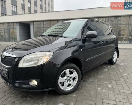 Черный Шкода Фабия, объемом двигателя 1.39 л и пробегом 167 тыс. км за 6450 $, фото 3 на Automoto.ua