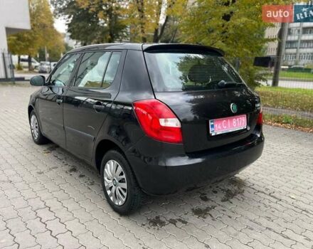 Черный Шкода Фабия, объемом двигателя 1.4 л и пробегом 208 тыс. км за 5300 $, фото 7 на Automoto.ua