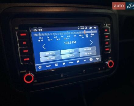 Черный Шкода Фабия, объемом двигателя 1.2 л и пробегом 224 тыс. км за 4700 $, фото 27 на Automoto.ua